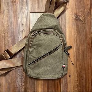 NWOT Canvas Sling Crossbody bag.